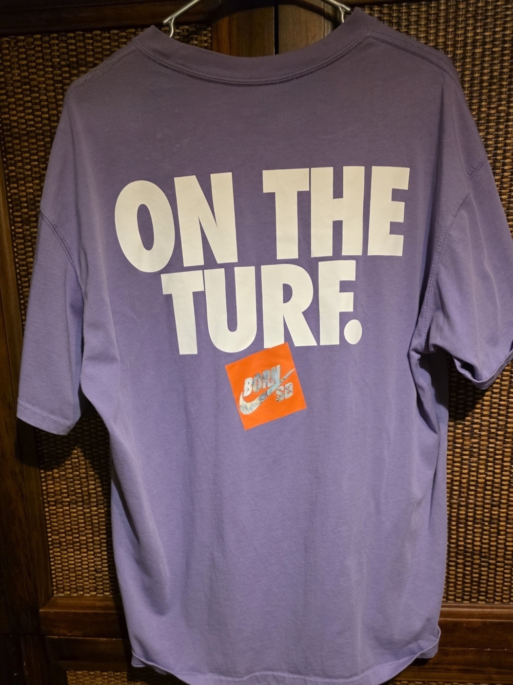 Nike Purple "ON THE TURF" Short-Sleeve Graphic Tee Mens Large EUC - Picture 2 of 3